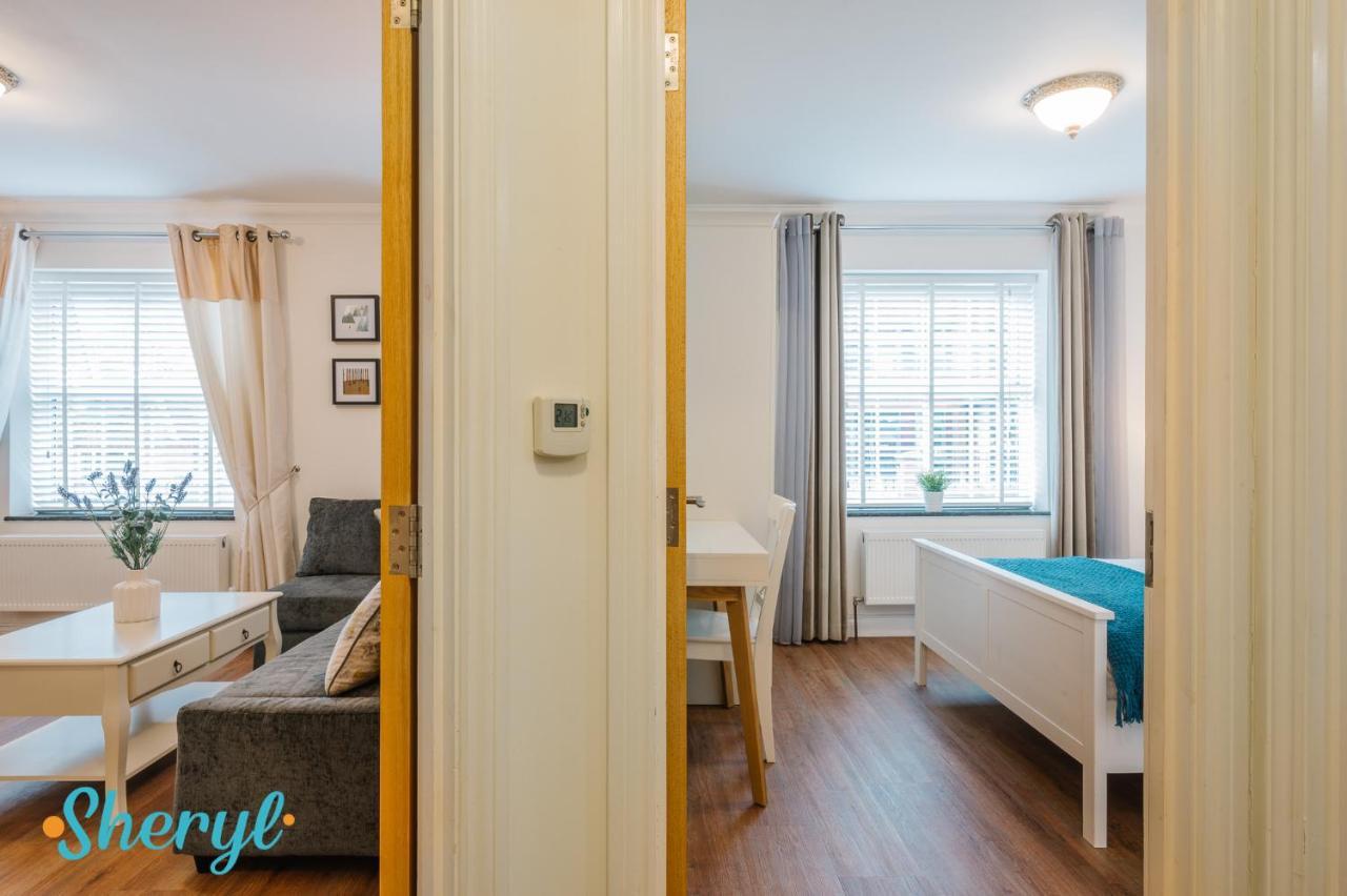 The Flat 2 By Sheryl - Stone Throw To Northampton Gen Hosp & Town Centre Apartment Exterior photo